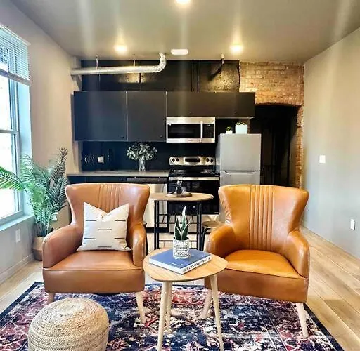 Stylish Cozy Studio In Detroit